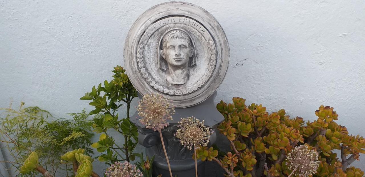 Apartamentos Nundinae Mérida Buitenkant foto
